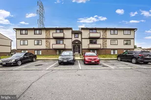 995 Heather Ridge Dr, Frederick, MD 21702 - Photo 2