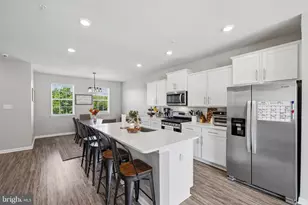 5019 Ironsides Dr, Frederick, MD 21703 - Photo 2