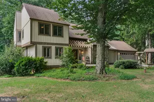 2716 Hillside Ct, Ijamsville, MD 21754 - Photo 4