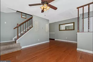 381 W Thornhill, Frederick, MD 21703 - Photo 2