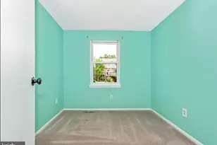381 W Thornhill, Frederick, MD 21703 - Photo 20