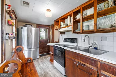 11 E H Street, Brunswick, MD 21716 - Photo 12