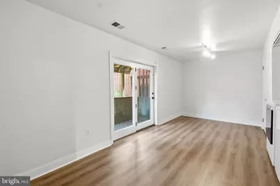 18 Victoria Square, Frederick, MD 21702 - Photo 4