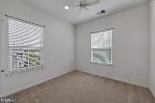 1423 Village Green Way, Brunswick, MD 21716 - Photo 32