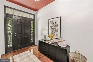 9726 Woodcliff Ct, New Market, MD 21774 - Photo 2
