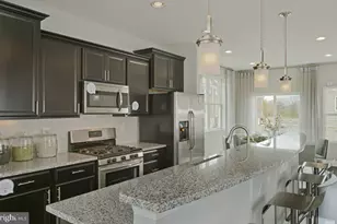 7155 Macon St, Frederick, MD 21703 - Photo 8