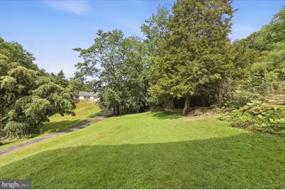 11 W E Street, Brunswick, MD 21716 - Photo 4