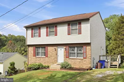11 W E Street, Brunswick, MD 21716 - Photo 2