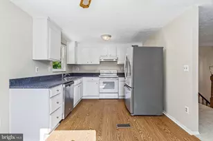 1807 Rustic Hill Ct, Frederick, MD 21702 - Photo 10