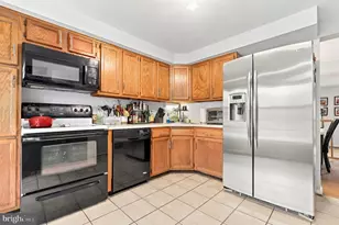 7992 Windsail Ct, Frederick, MD 21701 - Photo 4
