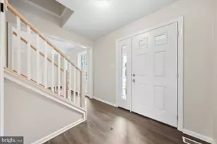 5605 Glen Cove Ct, Frederick, MD 21703 - Photo 2