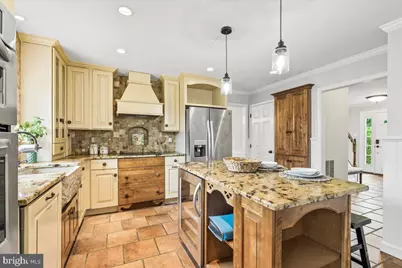 7035 Allington Manor Circle E, Frederick, MD 21703 - Photo 10