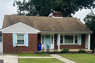 416 W B St, Brunswick, MD 21716 - Photo 2