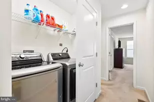 8481 Hedwig Ln, Frederick, MD 21704 - Photo 10