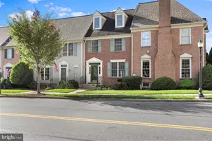 2537 Waterside Dr, Frederick, MD 21701 - Photo 36