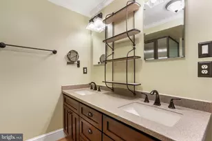 2537 Waterside Dr, Frederick, MD 21701 - Photo 10