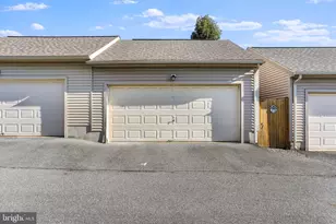 2537 Waterside Dr, Frederick, MD 21701 - Photo 16