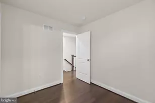 25 Lord Nickens St, Frederick, MD 21701 - Photo 16