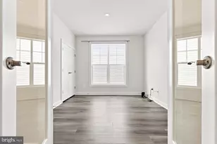 8776 Walnut Btm Ln, Frederick, MD 21701 - Photo 6