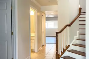 3870 Carriage Hill Dr, Frederick, MD 21704 - Photo 4