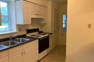 729 E D St, Brunswick, MD 21716 - Photo 12