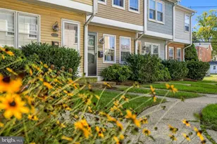 804 Mews Ln, Frederick, MD 21701 - Photo 2