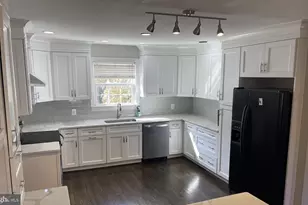 20 E George St, Walkersville, MD 21793 - Photo 2