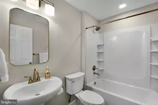 9621 Atterbury Ln, Frederick, MD 21704 - Photo 6