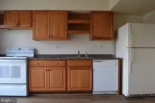 1107 Providence Ct, Frederick, MD 21703 - Photo 4