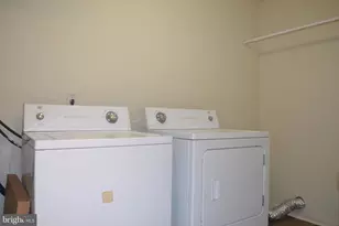 1107 Providence Ct, Frederick, MD 21703 - Photo 8