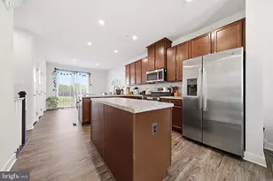 6708 Ballenger Run Blvd, Frederick, MD 21703 - Photo 12