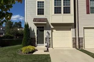 209 Pomegranate Ln, Frederick, MD 21701 - Photo 2