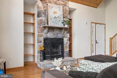 6739 W Lakeridge Road, New Market, MD 21774 - Photo 16