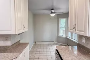 609 Southern Pines Dr, Oakland, MD 21550 - Photo 8