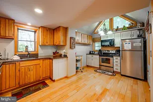 1019 Lake Shore Dr, Oakland, MD 21550 - Photo 16