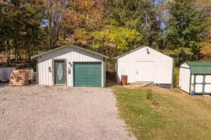 697 Monte Vista Rd, Oakland, MD 21550 - Photo 2