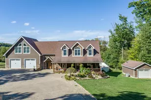 1909 Pysell Crosscut Rd, Oakland, MD 21550 - Photo 2