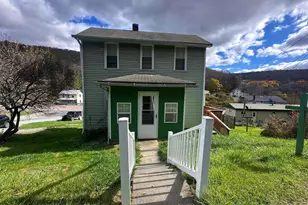 60 Gorman St, Oakland, MD 21550 - Photo 2