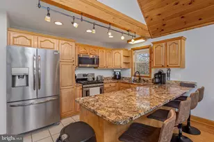 220 Woodlands Hill Ln, Oakland, MD 21550 - Photo 18