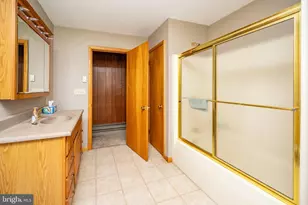 143 Manor Dr, Oakland, MD 21550 - Photo 18