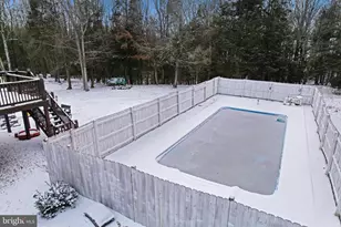 2021 Frostburg Rd, Frostburg, MD 21532 - Photo 8