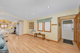 232 Jeffrey Ln, Oakland, MD 21550 - Photo 2