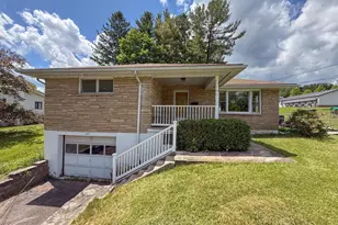 127 S Oakhall Dr, Oakland, MD 21550 - Photo 2