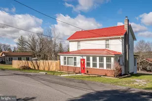 207 Shenandoah Ave, Loch Lynn, MD 21550 - Photo 2