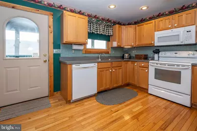 134 Highland Avenue, Accident, MD 21520 - Photo 2