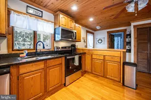 82 Railroad St, Grantsville, MD 21536 - Photo 18