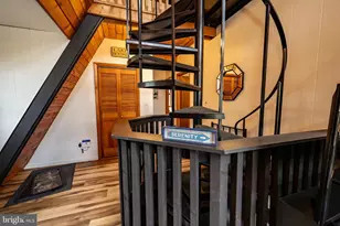 527 Deer Run Ln, Swanton, MD 21561 - Photo 6