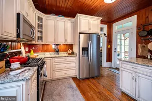215 H St, Mountain Lake Park, MD 21550 - Photo 28