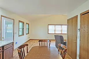 137 Shawnee Ln, Grantsville, MD 21536 - Photo 10