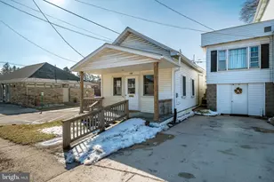128 Main St, Grantsville, MD 21536 - Photo 2